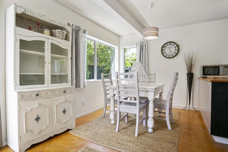 Photo of property in 50b Williams Street, Cambridge, 3434