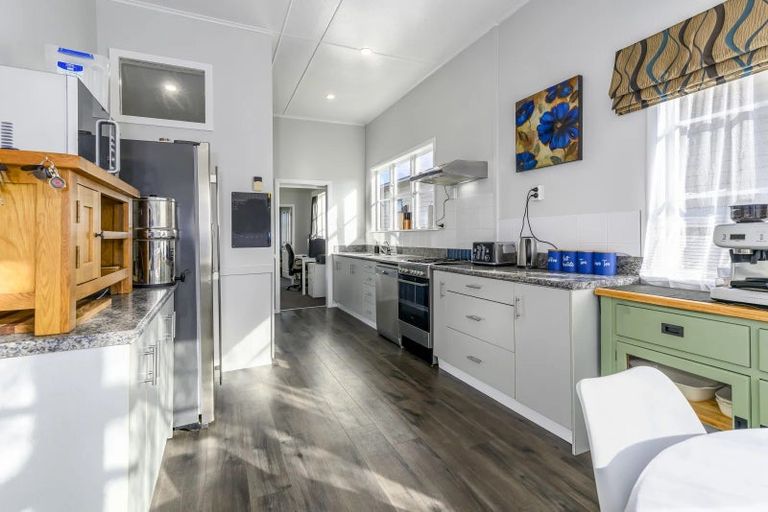 Photo of property in 36 Cloten Road, Stratford, 4332