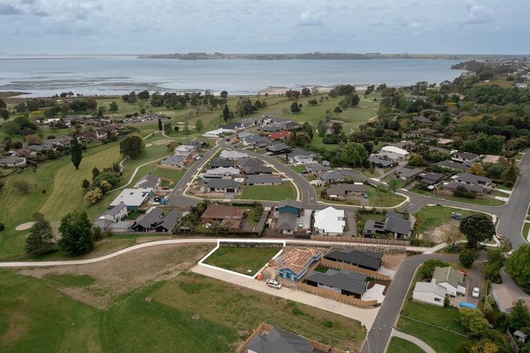 Photo of property in 49d Western Avenue, Omokoroa, 3172