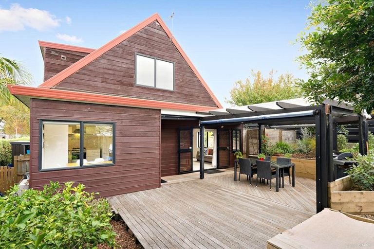 Photo of property in 10a Birman Close, Half Moon Bay, Auckland, 2012