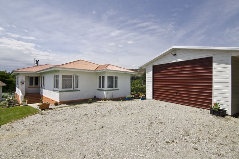 Photo of property in 4 Tweed Street, Roxburgh, 9500