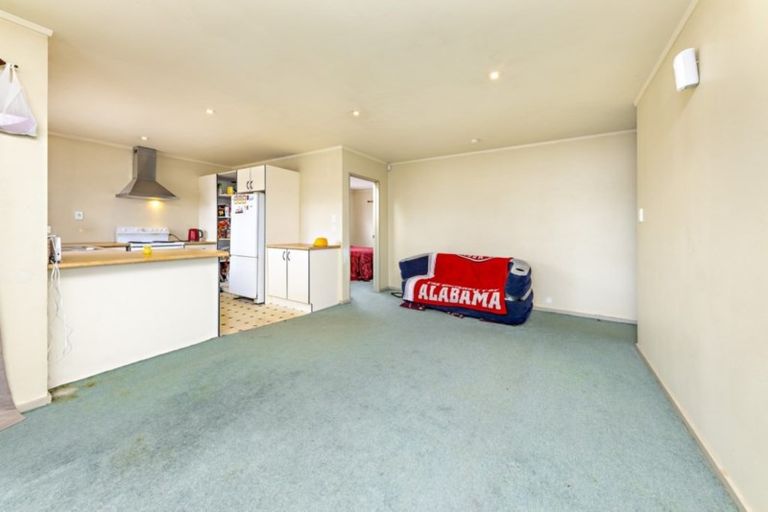 Photo of property in 39 Robert Skelton Place, Clendon Park, Auckland, 2103