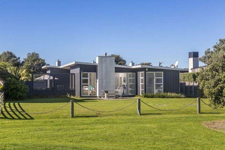 Photo of property in 152 Mangatawhiri Road, Omaha, Warkworth, 0986