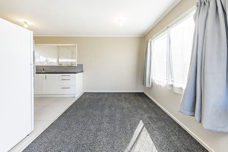 Photo of property in 1/43 Trimdon Street, Randwick Park, Auckland, 2105