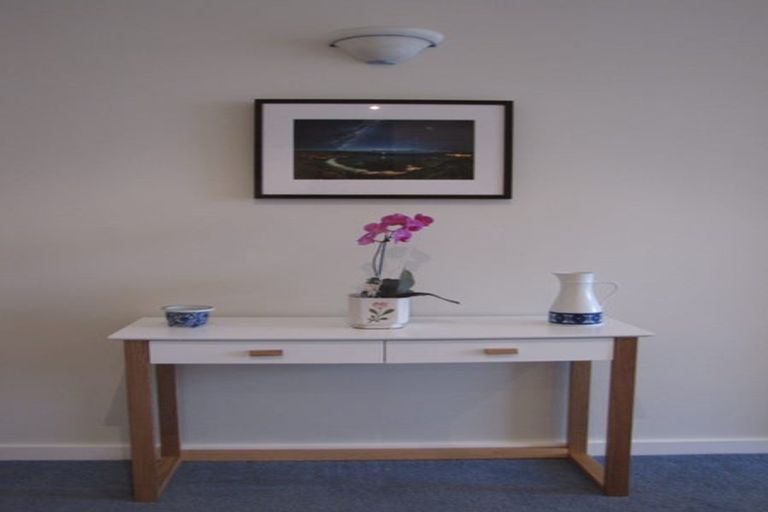 Photo of property in 8/37 Majoribanks Street, Mount Victoria, Wellington, 6011