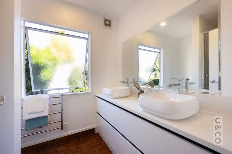 Photo of property in 4 Vintners Close, Huapai, Kumeu, 0810