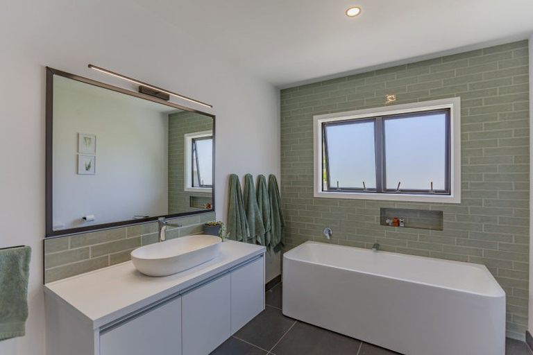 Photo of property in 18d Graingers Lane, Waipukurau, 4282