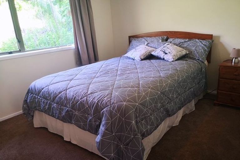 Photo of property in 15 Kingsclere Place, Goodwood Heights, Auckland, 2105