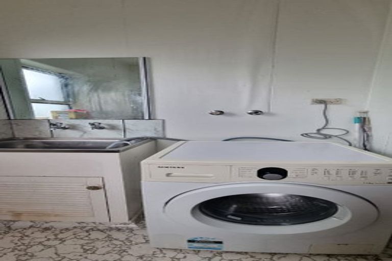 Photo of property in 709 Ballantyne Street, Frimley, Hastings, 4120