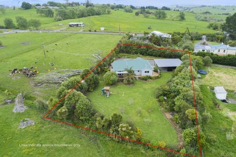 Photo of property in 475 Tauraroa Road, Mangapai, Whangarei, 0178