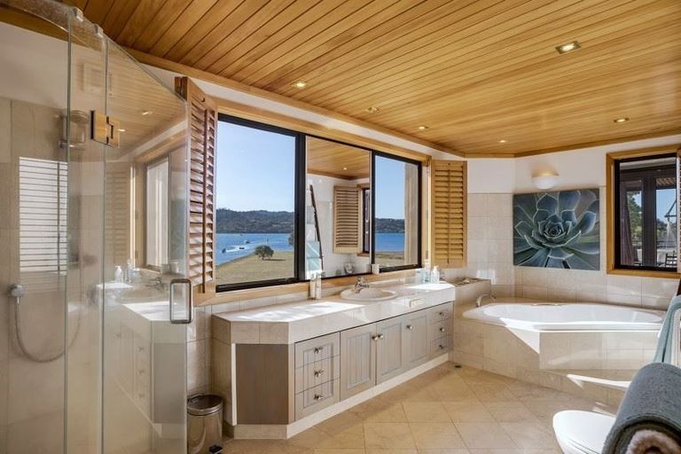 Photo of property in 629 Waterways Parade, Pauanui, Hikuai, 3579