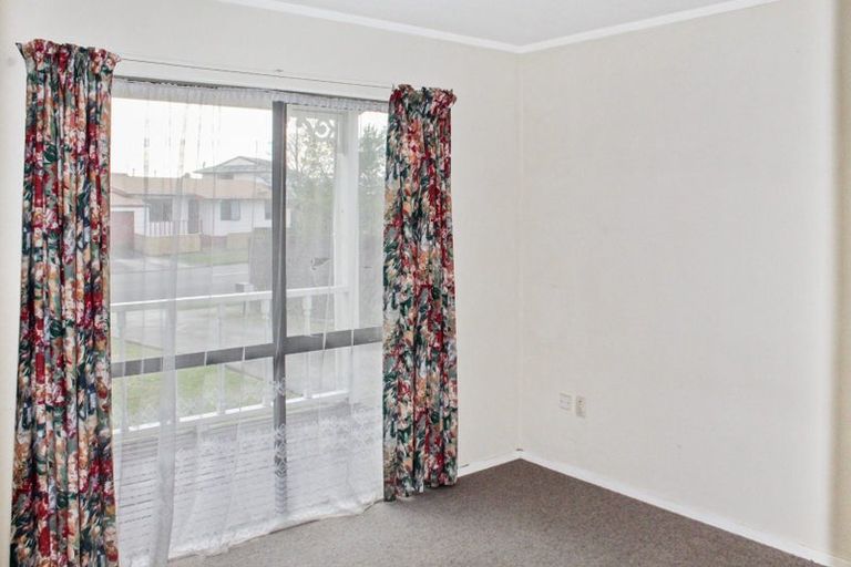 Photo of property in 18 Peter Hall Drive, Kelvin Grove, Palmerston North, 4414