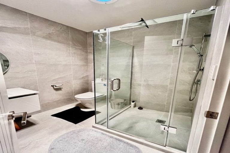 Photo of property in 98 Tarapuka Road, Westgate, Auckland, 0814