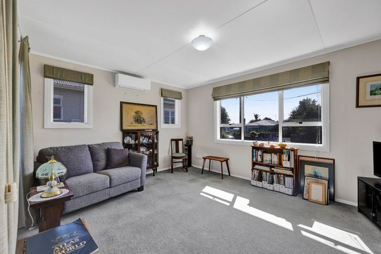 Photo of property in 7 Caplen Street, Hawera, 4610