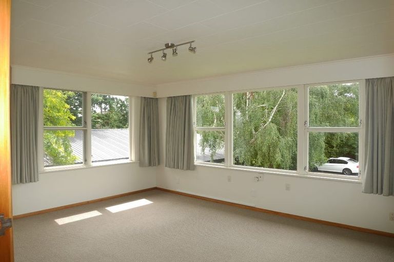 Photo of property in 178 Raumati Road, Raumati Beach, Paraparaumu, 5032