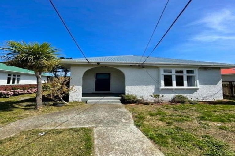 Photo of property in 400 Broadway, Miramar, Wellington, 6022