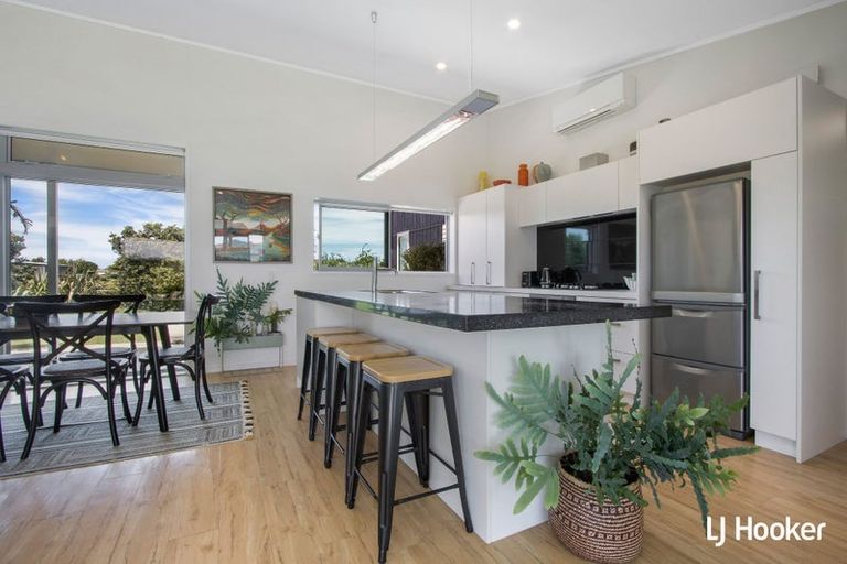 Photo of property in 22 Surfers Avenue, Waihi Beach, 3611