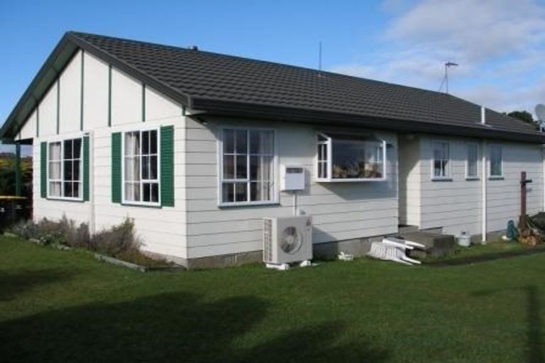 Photo of property in 1 Mayaro Crescent, Grenada Village, Wellington, 6037