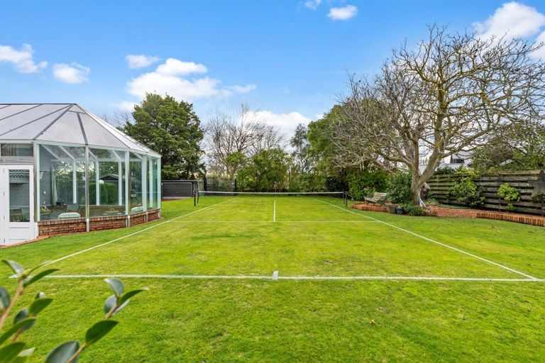 Photo of property in 209 Victoria Avenue, Hokowhitu, Palmerston North, 4410