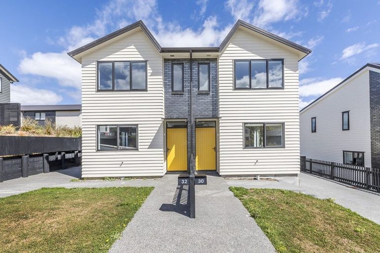 Photo of property in 30 Bee Lane, Whitby, Porirua, 5024