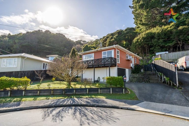Photo of property in 75 Petrie Street, Wainuiomata, Lower Hutt, 5014