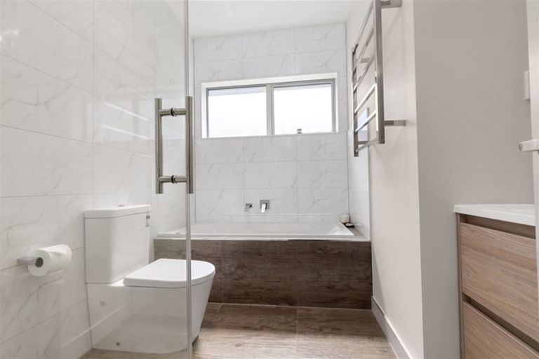 Photo of property in 8 Kaipuke Crescent, Gulf Harbour, Whangaparaoa, 0930