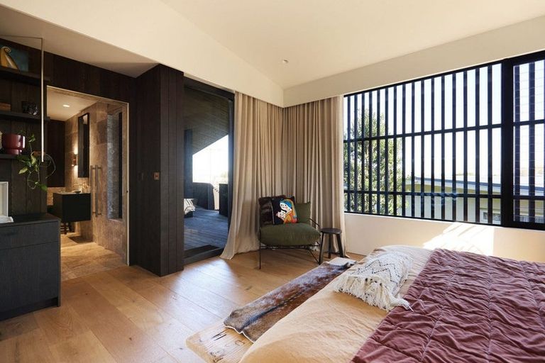 Photo of property in 65 Pitau Road, Mount Maunganui, 3116