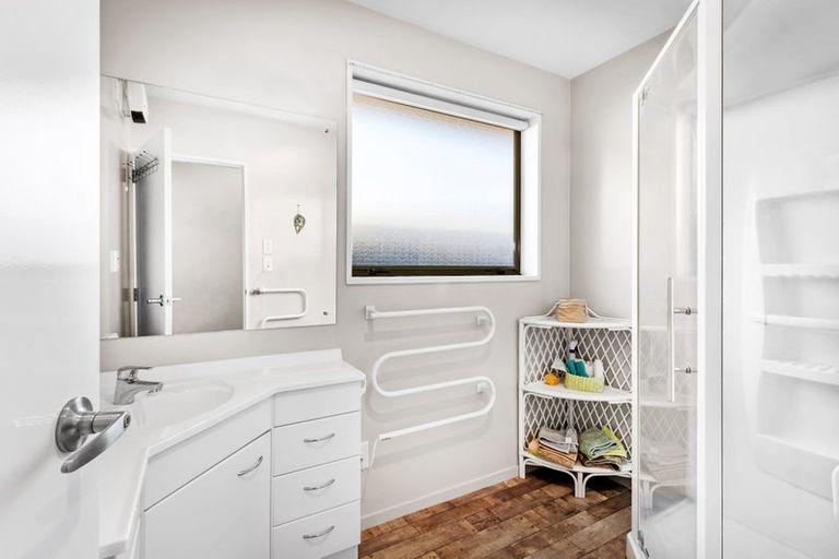 Photo of property in 38 Castletown Place, New Brighton, Christchurch, 8083