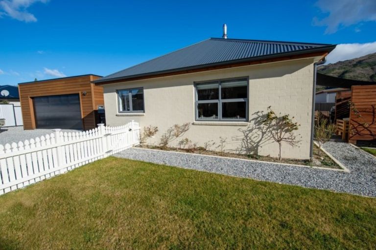 Photo of property in 8b Naylor Street, Clyde, 9330