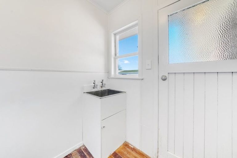 Photo of property in 2 Belgrave Place, Papakura, 2110