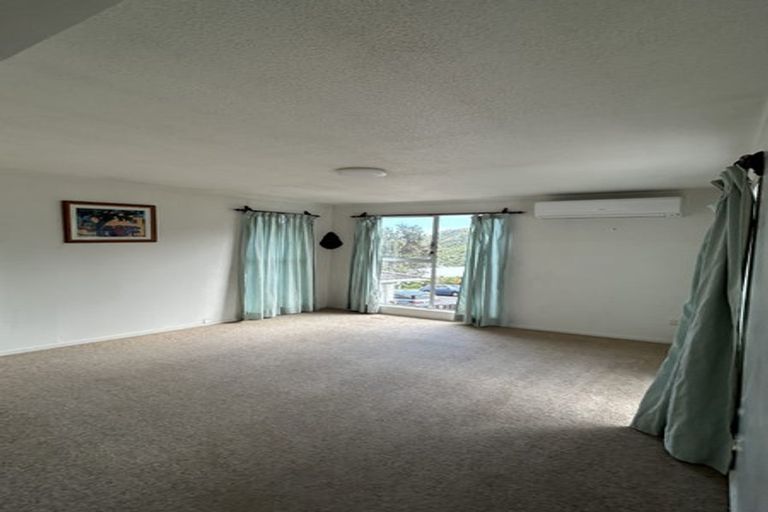 Photo of property in 14 Frobisher Street, Island Bay, Wellington, 6023