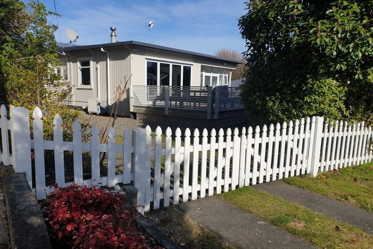 Photo of property in 8 Ngaio Road, Raumati Beach, Paraparaumu, 5032
