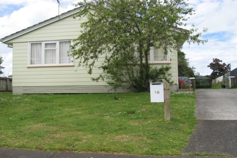 Photo of property in 18 Heyford Close, Mangere, Auckland, 2022