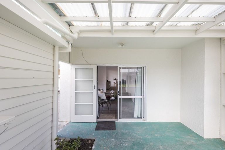 Photo of property in 3 Manchester Street, Takaro, Palmerston North, 4412