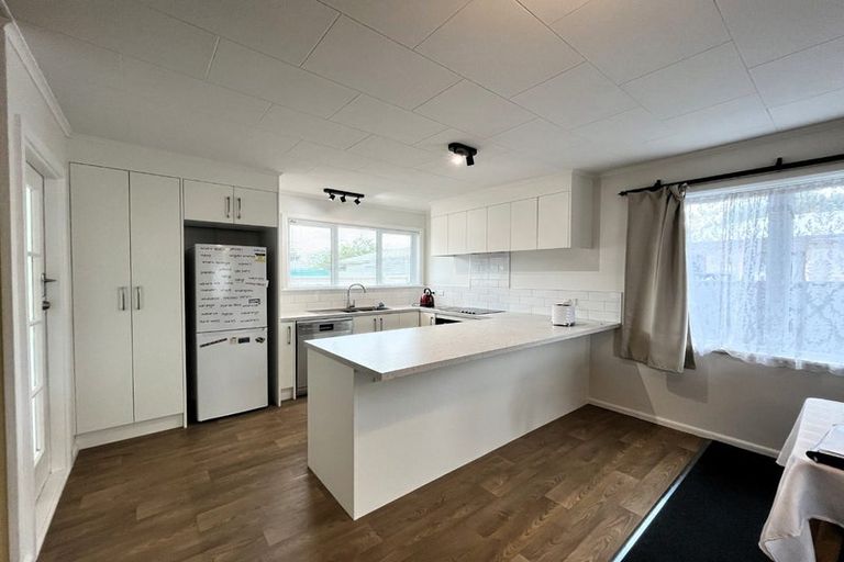 Photo of property in 18 Kauri Street, Taradale, Napier, 4112