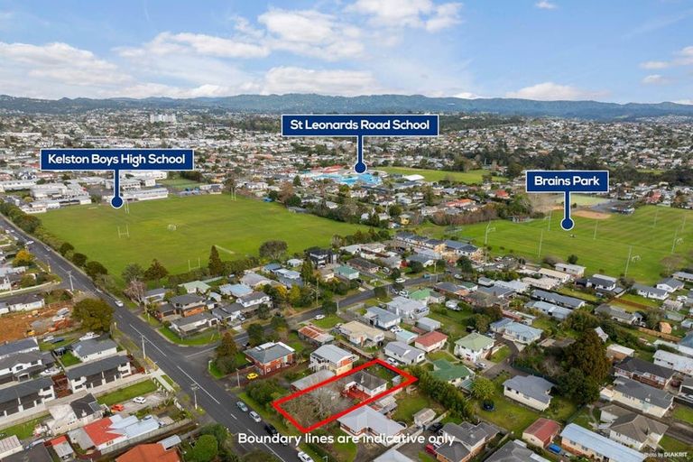 Photo of property in 108 Archibald Road, Kelston, Auckland, 0602