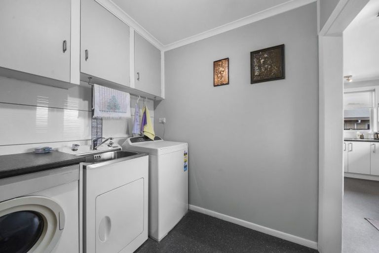 Photo of property in 240 High Street North, Carterton, 5713