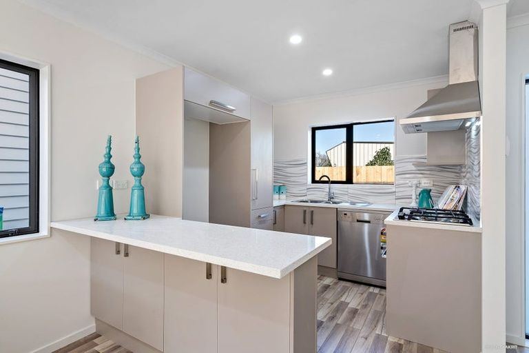 Photo of property in 35c Laurie Avenue, Papakura, 2110