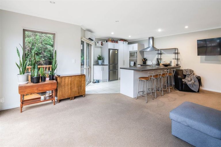 Photo of property in 84b Woodland Road, Johnsonville, Wellington, 6037