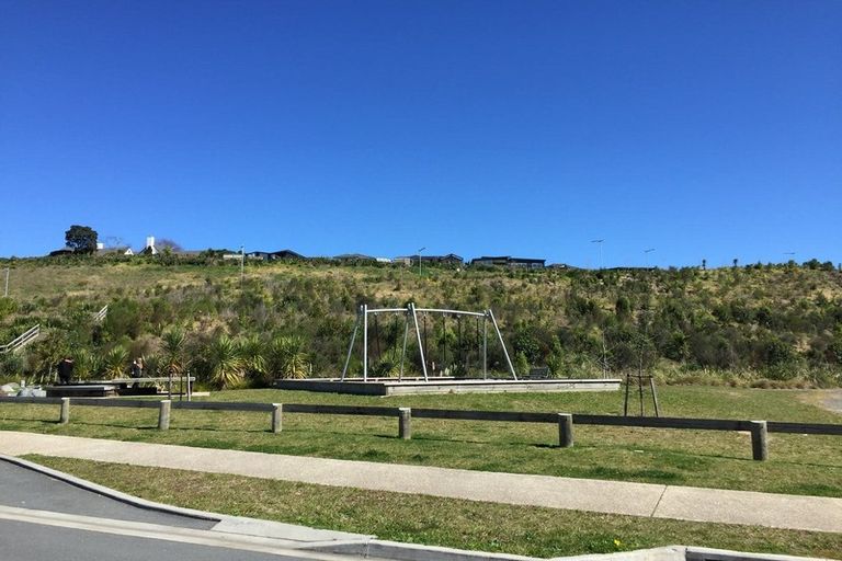 Photo of property in 65 Pakanga Grove, Pyes Pa, Tauranga, 3112