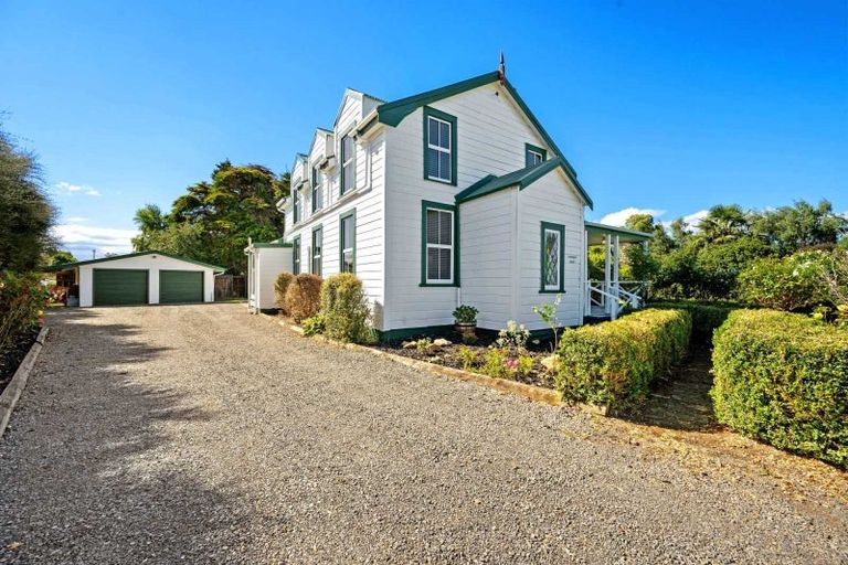 Photo of property in Dippers Halll, 28 Bell Street, Otane, 4202