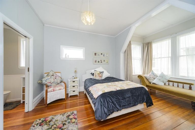 Photo of property in 89 Bridge Street, Bulls, 4818