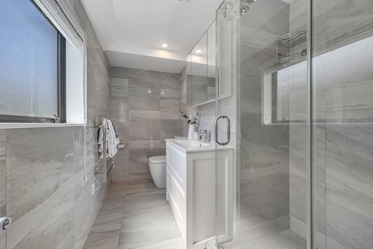 Photo of property in 1/7 Basilton Close, Bucklands Beach, Auckland, 2012