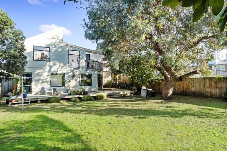 Photo of property in 1233 Papamoa Beach Road, Papamoa Beach, Papamoa, 3118