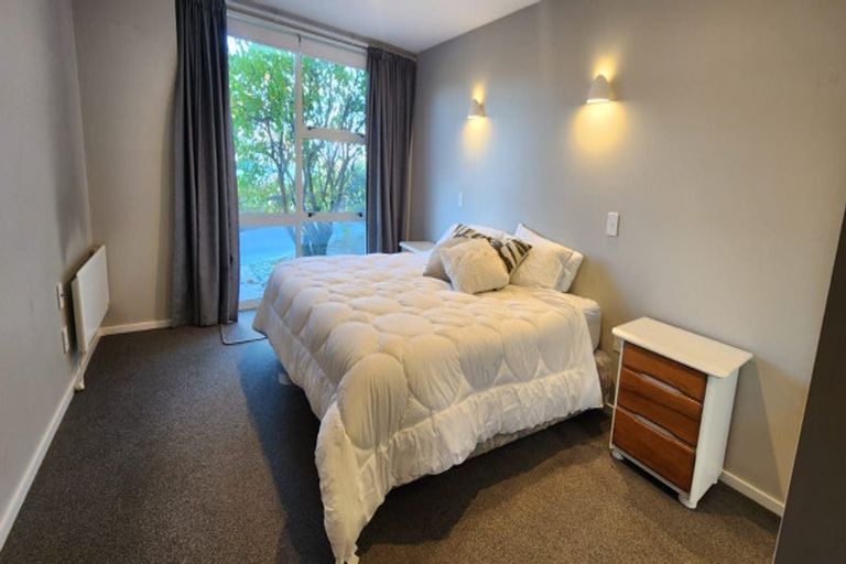 Photo of property in 4/6 Suburb Street, Queenstown, 9300