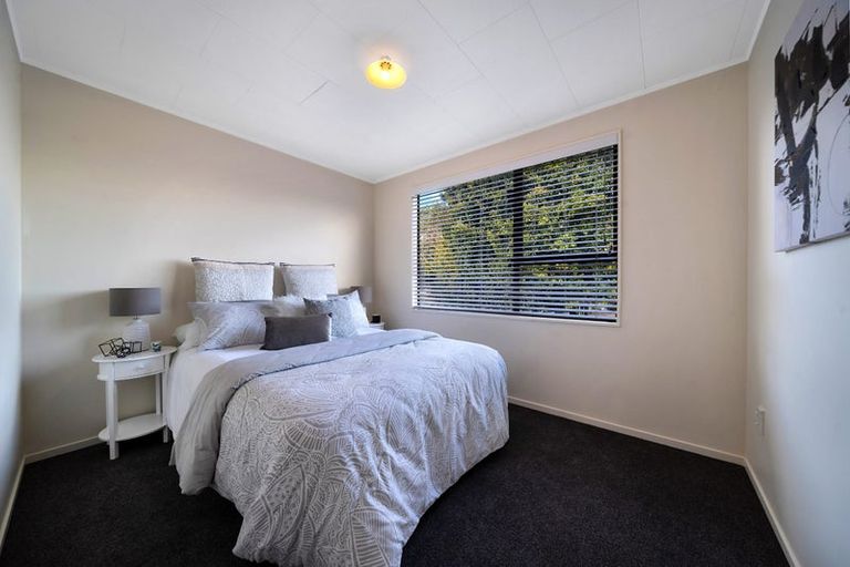 Photo of property in 1/14 Moxham Grove, Massey, Auckland, 0614