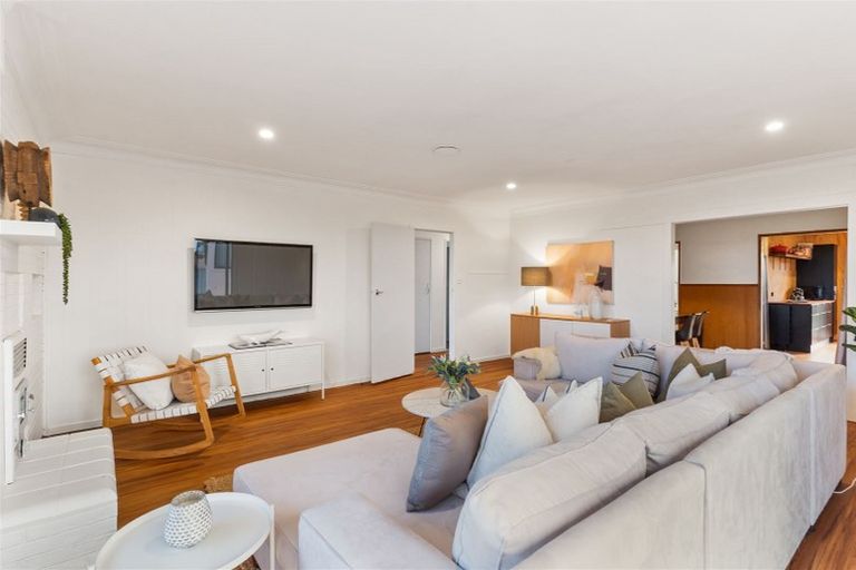 Photo of property in 78 Sylvan Avenue, Northcote, Auckland, 0627