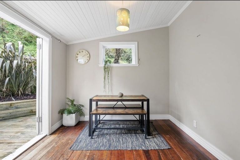 Photo of property in 32 Holloway Road, Aro Valley, Wellington, 6021