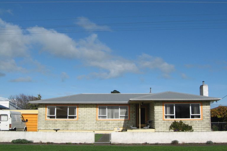 Photo of property in 77 Browne Street, Waitara, 4320