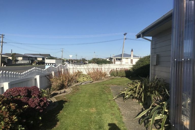 Photo of property in 44 Wicklow Street, Clifton, Invercargill, 9812